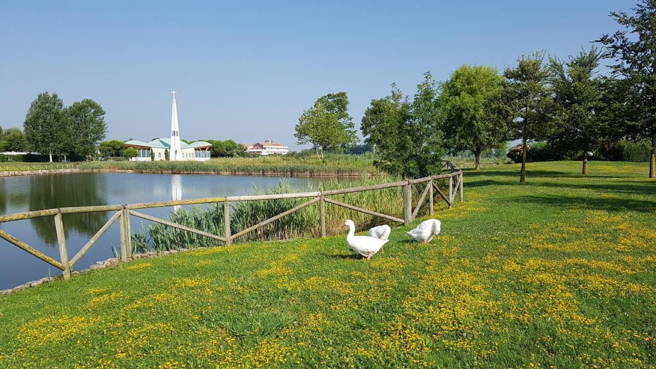 Olmi Lido Altanea Apartment Caorle Bagian luar foto