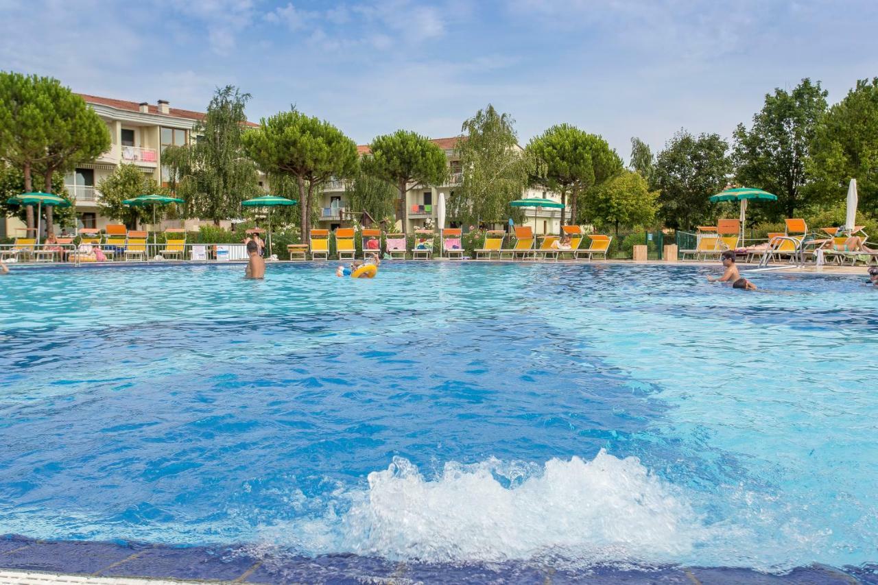 Olmi Lido Altanea Apartment Caorle Bagian luar foto
