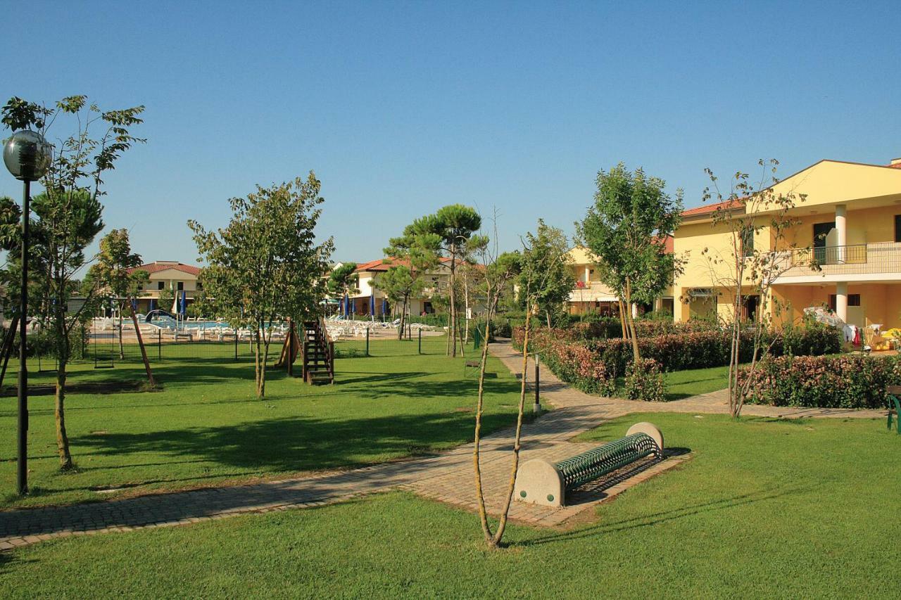 Olmi Lido Altanea Apartment Caorle Bagian luar foto